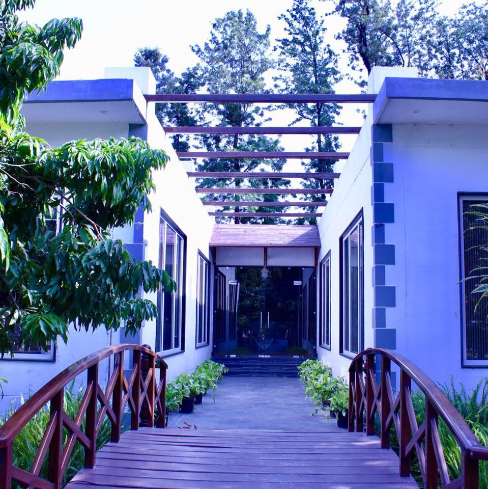 WOODS - An Orchards Retreat