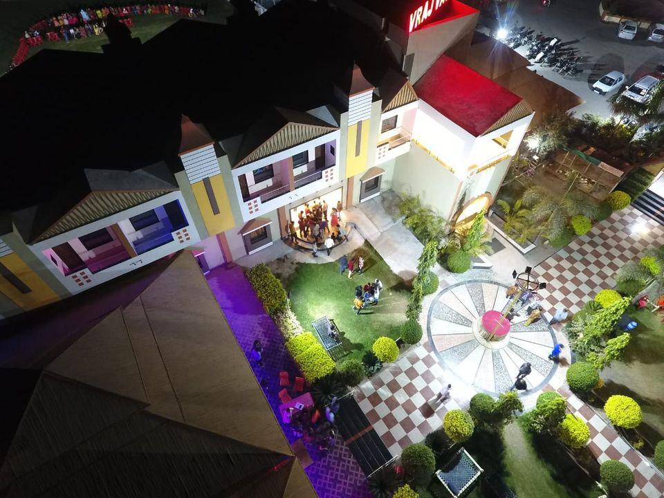 ધારેશ્વર રેસ્ટોરન્ટ Dhoraji