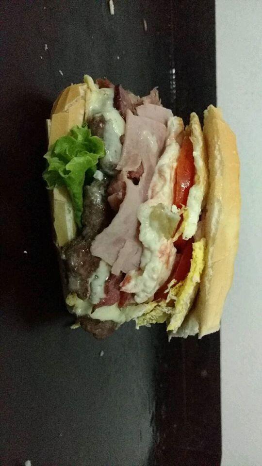 Mega Lanches e Porções