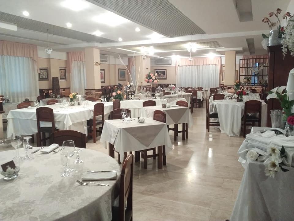 Ristorante Pizzeria La Madonnina Corso Antonio Segni 11