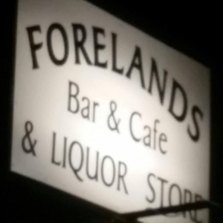 4 Lands Bar & Liquor