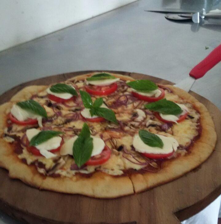 Restaurante y pizzería el mana