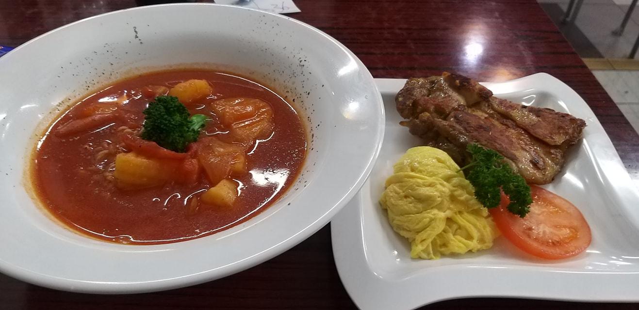 悅鉬町