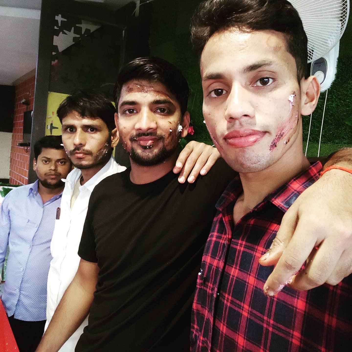 FRIENDS RESTAURANT & BANQUET