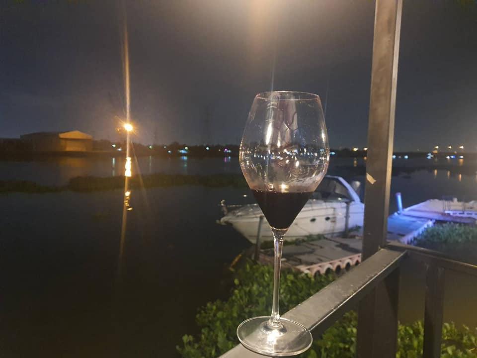 Wine Port ไวน์พอร์ทริมน้ำ