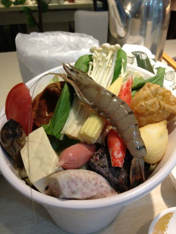 無拘無束地中海風石頭火鍋
