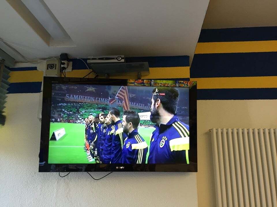 Rhein Café, Kebab und Pizza