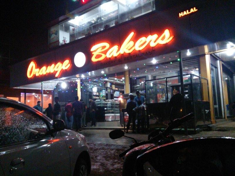 Orange Bakers