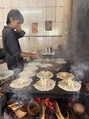 Sri Guru Kottureshwara Butter Dosa Hotel