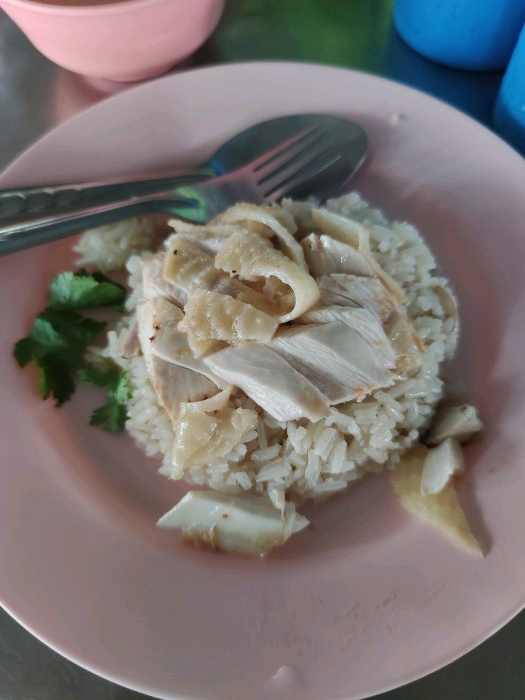 ตุ้มทอง ข้าวมันไก่
