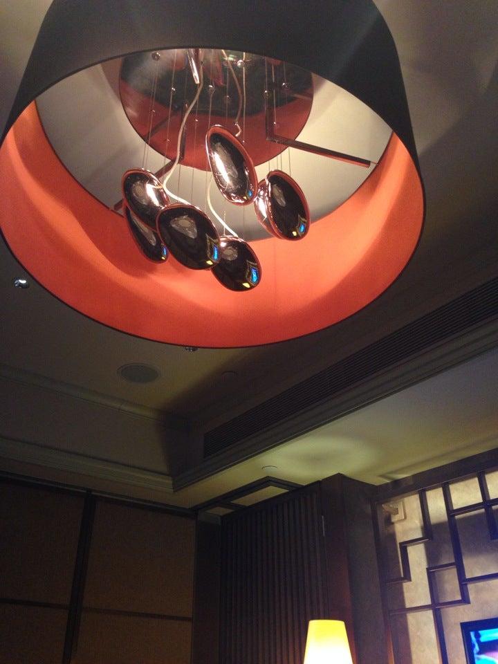 Elite Dining