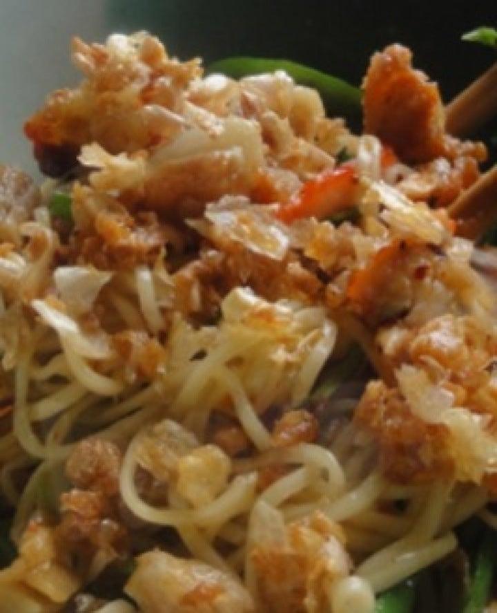 ก๋วยเตี๋ยวรสเด็ดกระทุ่มแบน