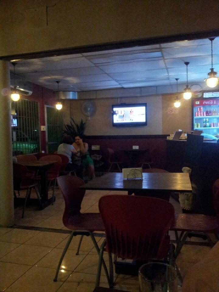 Papine's Restaurant