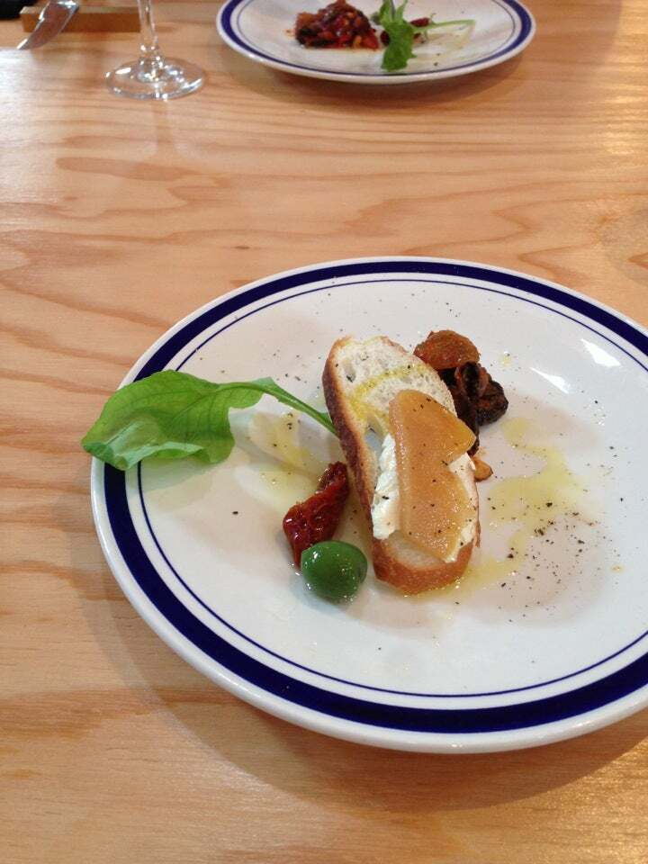 イタリア料理とエスプレッソL＇angolino taverna e caffe