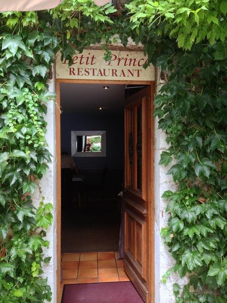 Petit Prince Restaurant Bistrot Cave