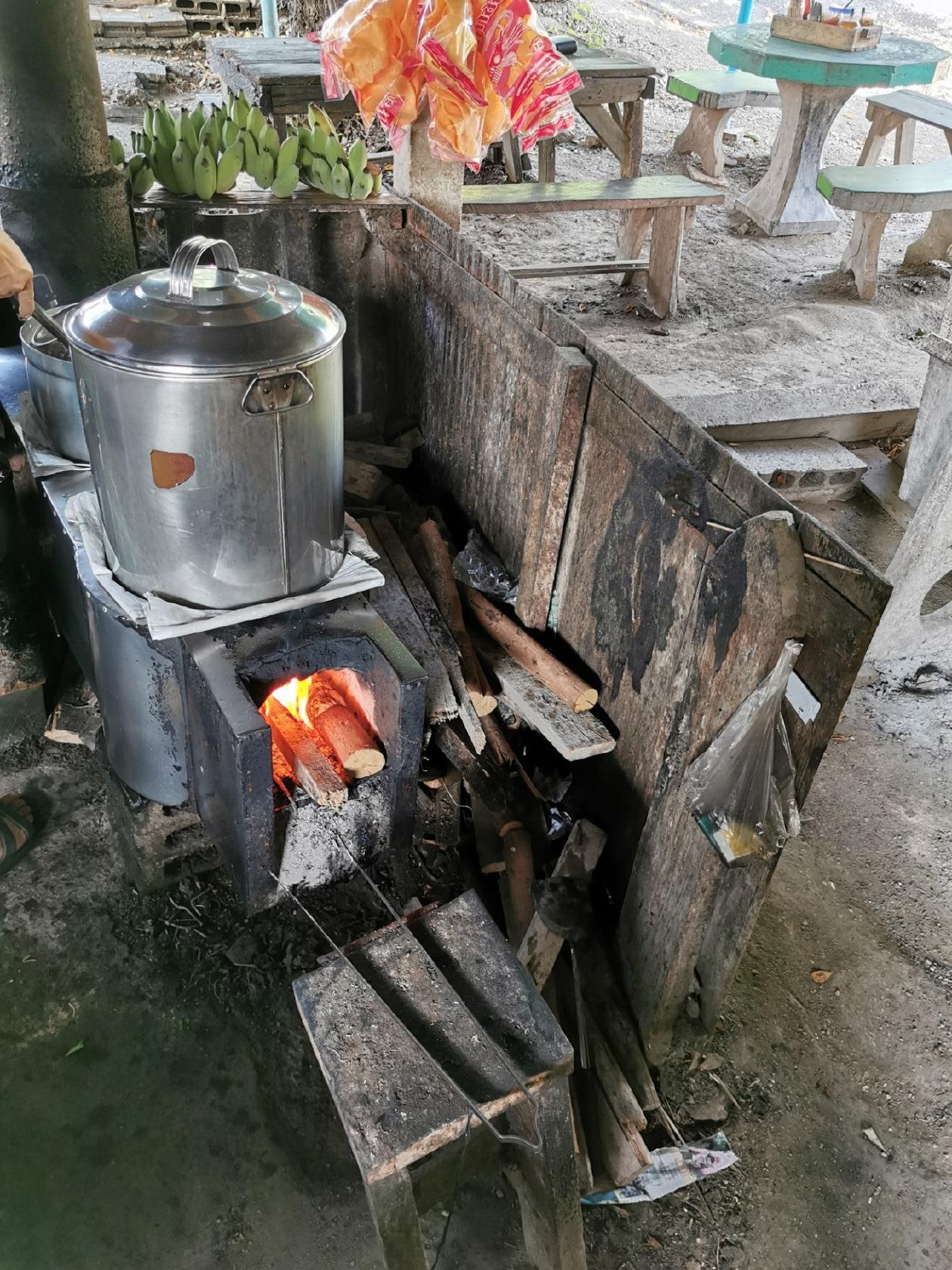 ร้านก๋วยเตี๋ยวป้าจิตร