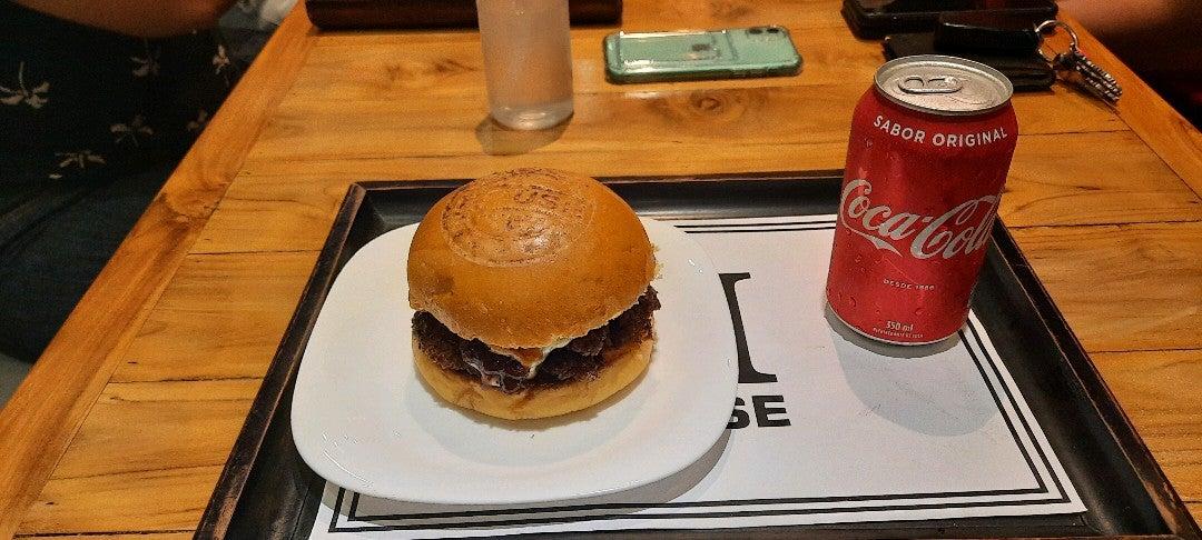 House Coffee & Burger