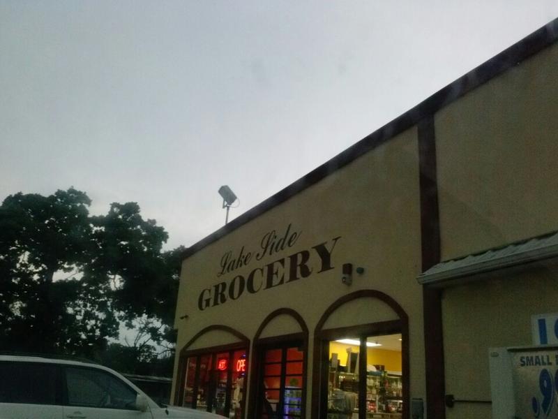 Lakeside Grocery & Barbeque