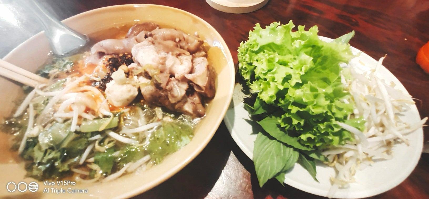 สุขใจก๋วยเตี๋ยวท่าอุเทน