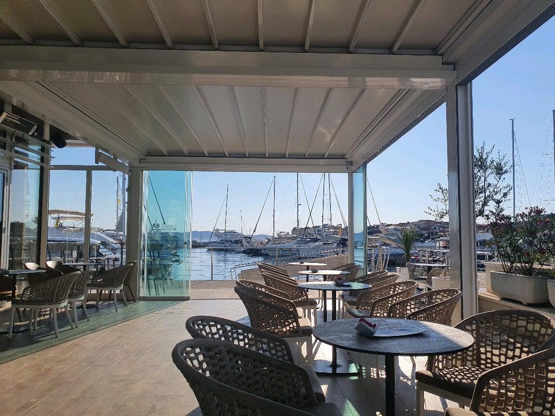 Yachting Bar & Caffe