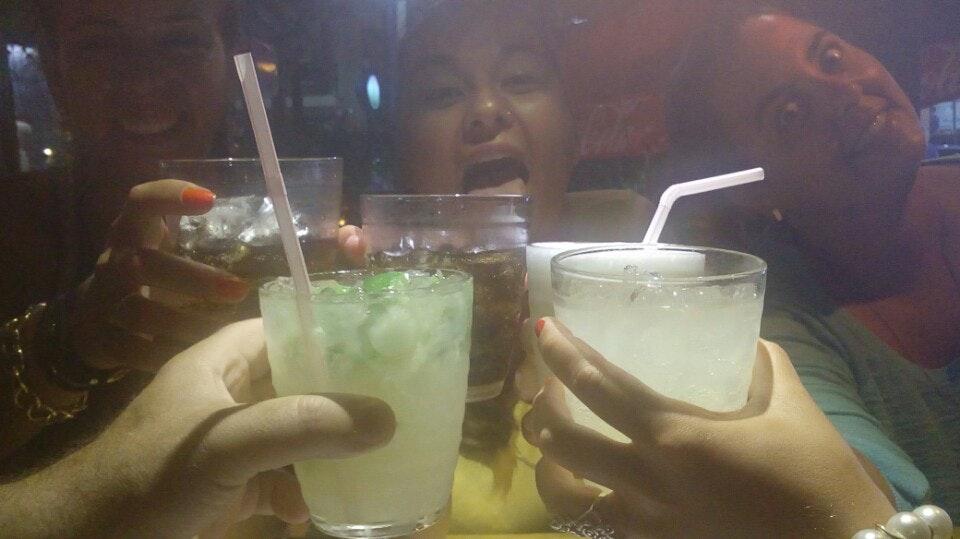 Padang Surf Bar e Bagueteria