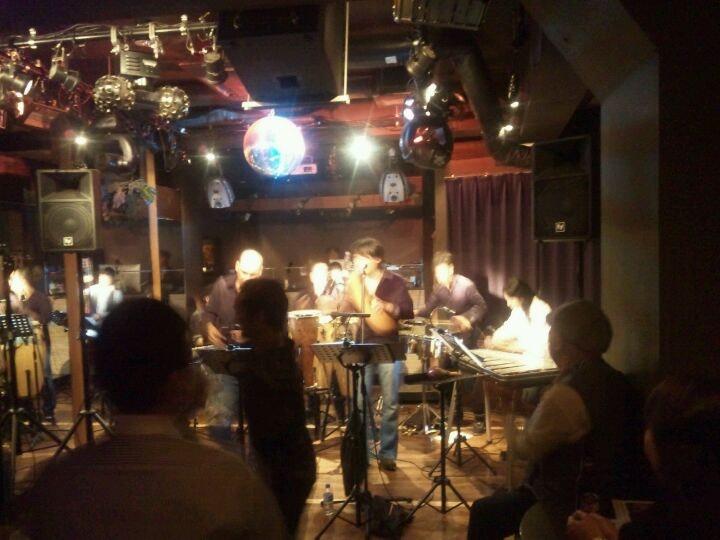 ラテン バーRelaciones