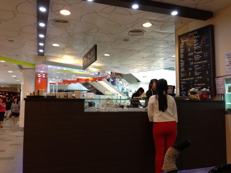 DeConti Caffe & Gelato