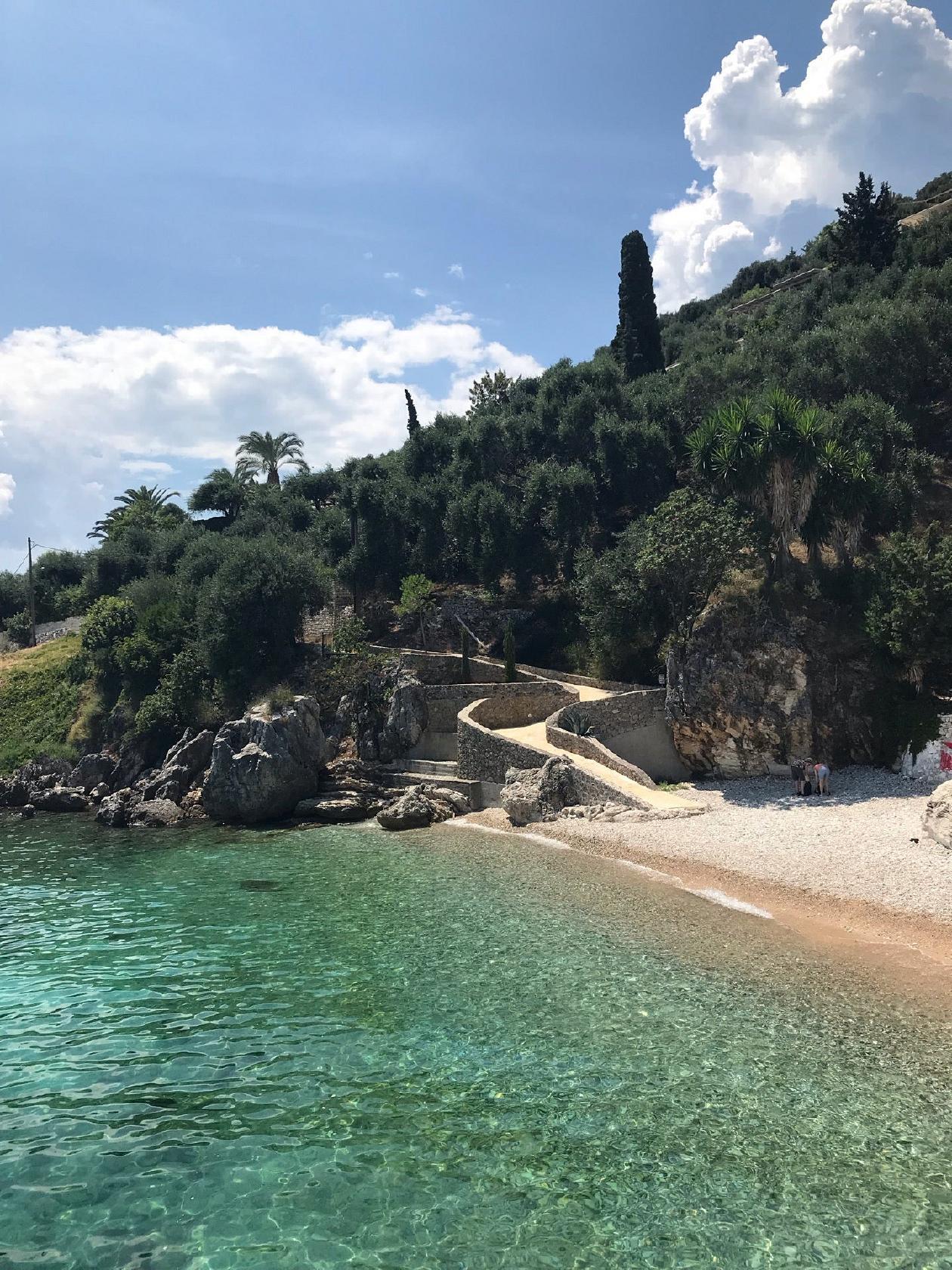 Yiannis Taverna Krouzeri