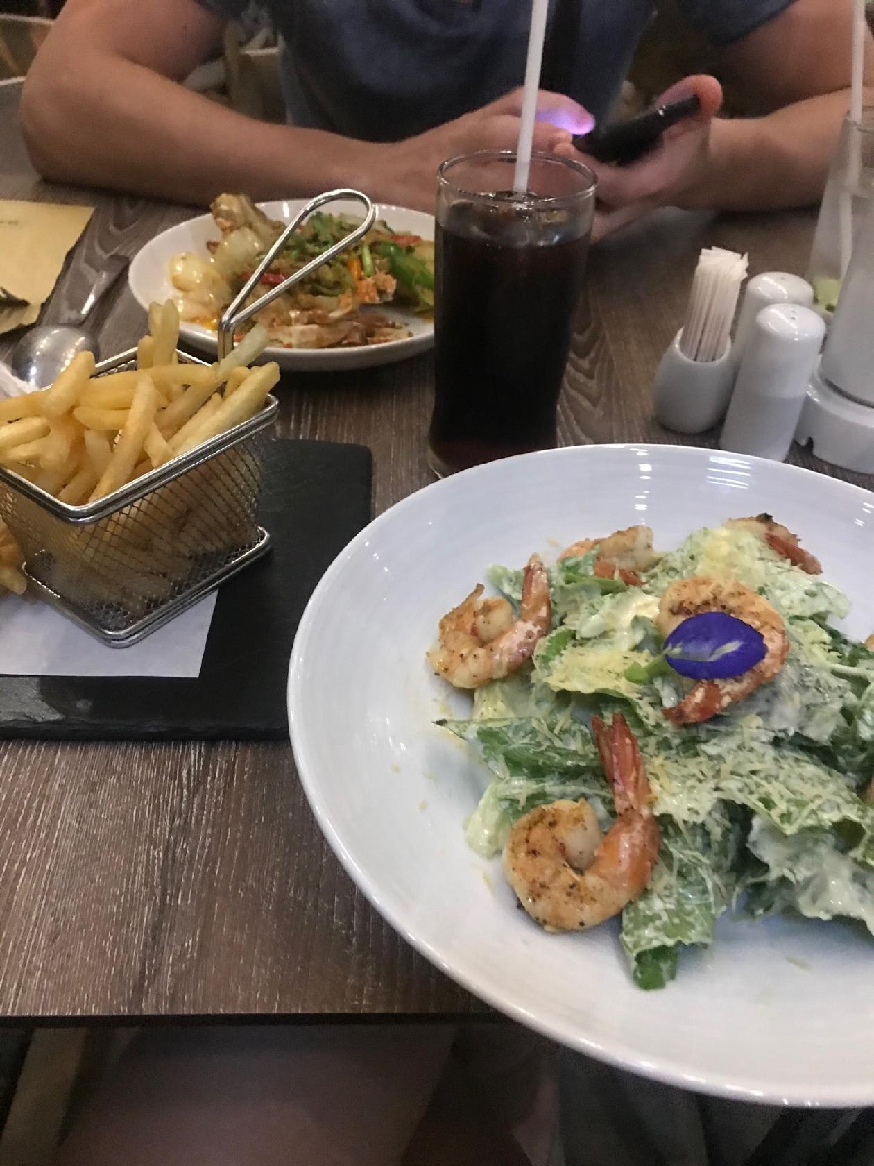 KIRI Restaurant, POP Kata Beach