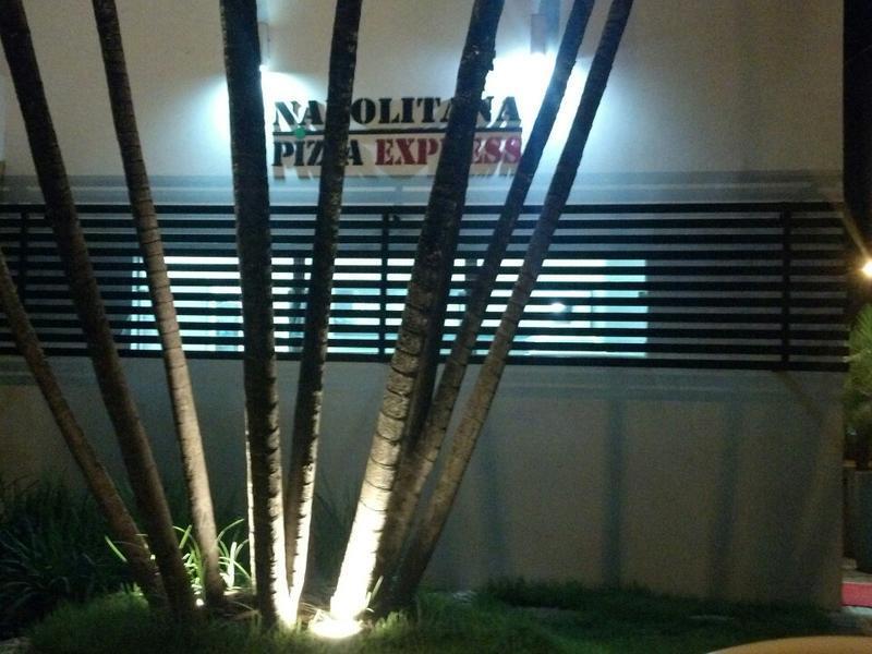 Napolitana Pizza Express