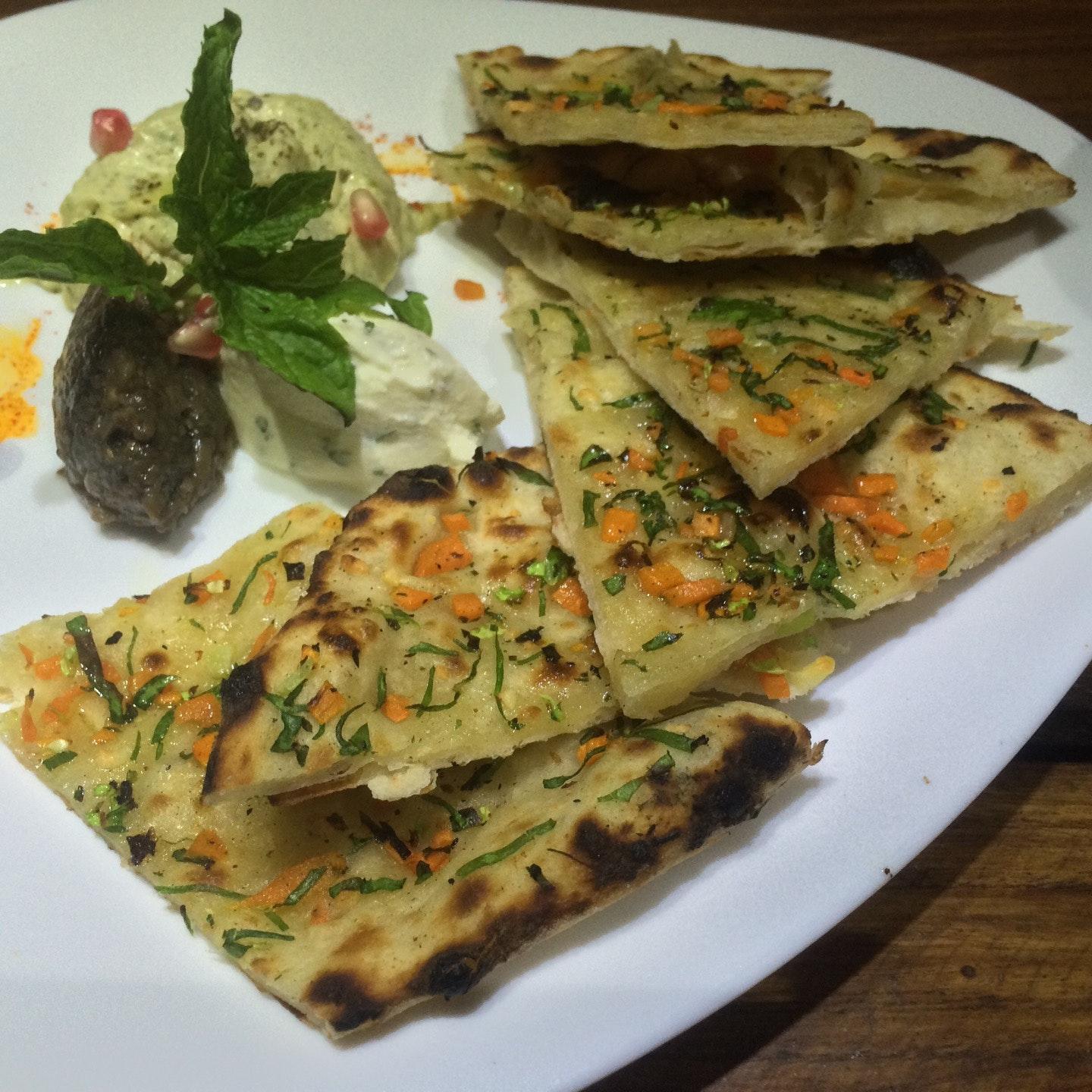 Lehchen Restaurant and Bar