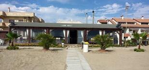 Menè Beach Club