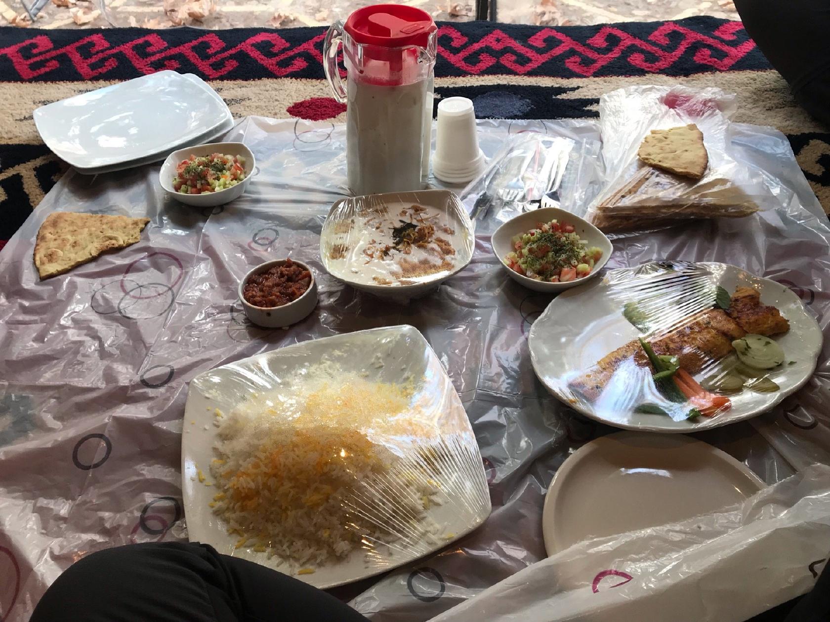 Shahzadeh Garden Restaurant رستوران باغ شازده