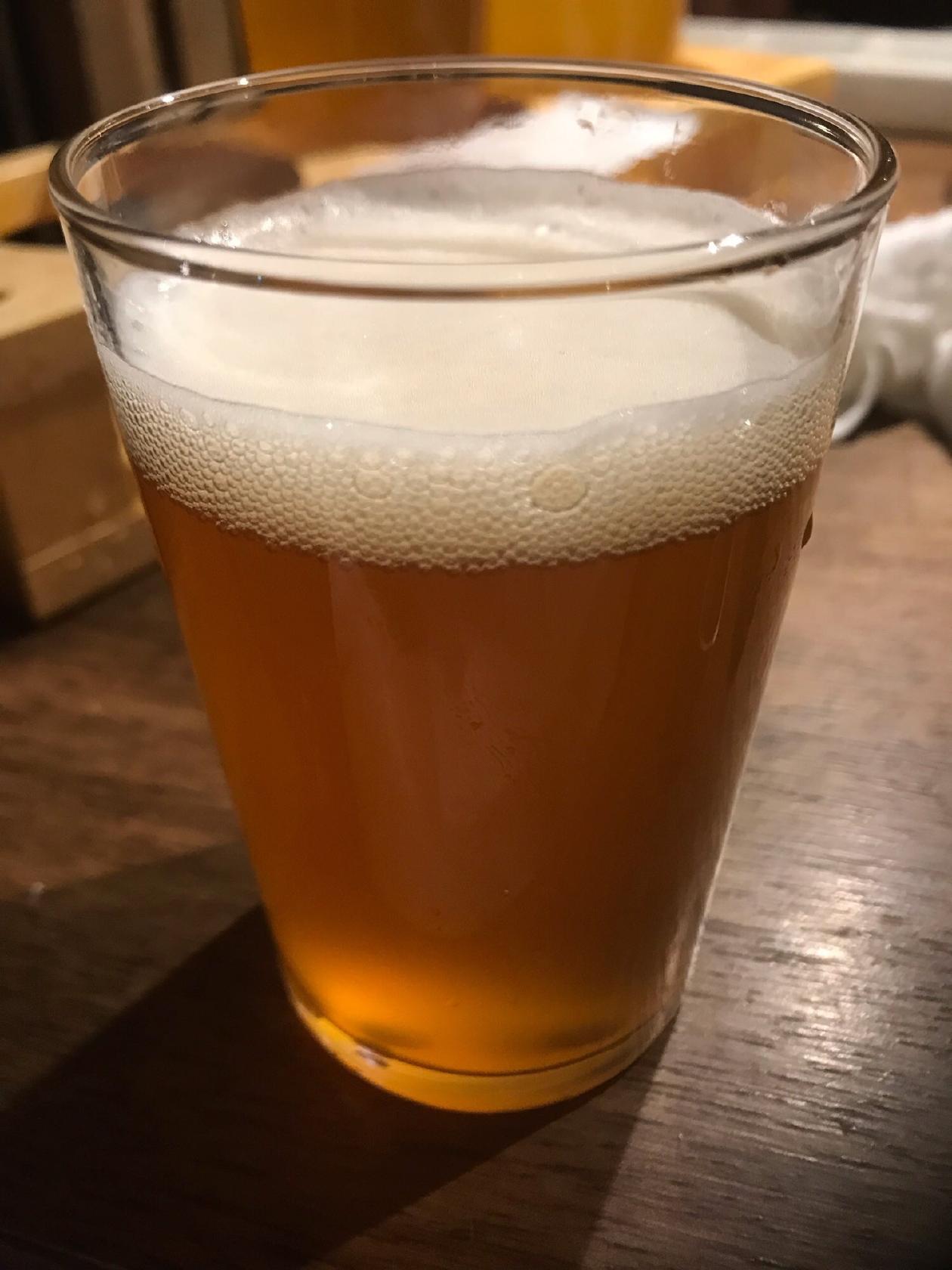 カドウシ 熟成焼肉とクラフトビール12TAP