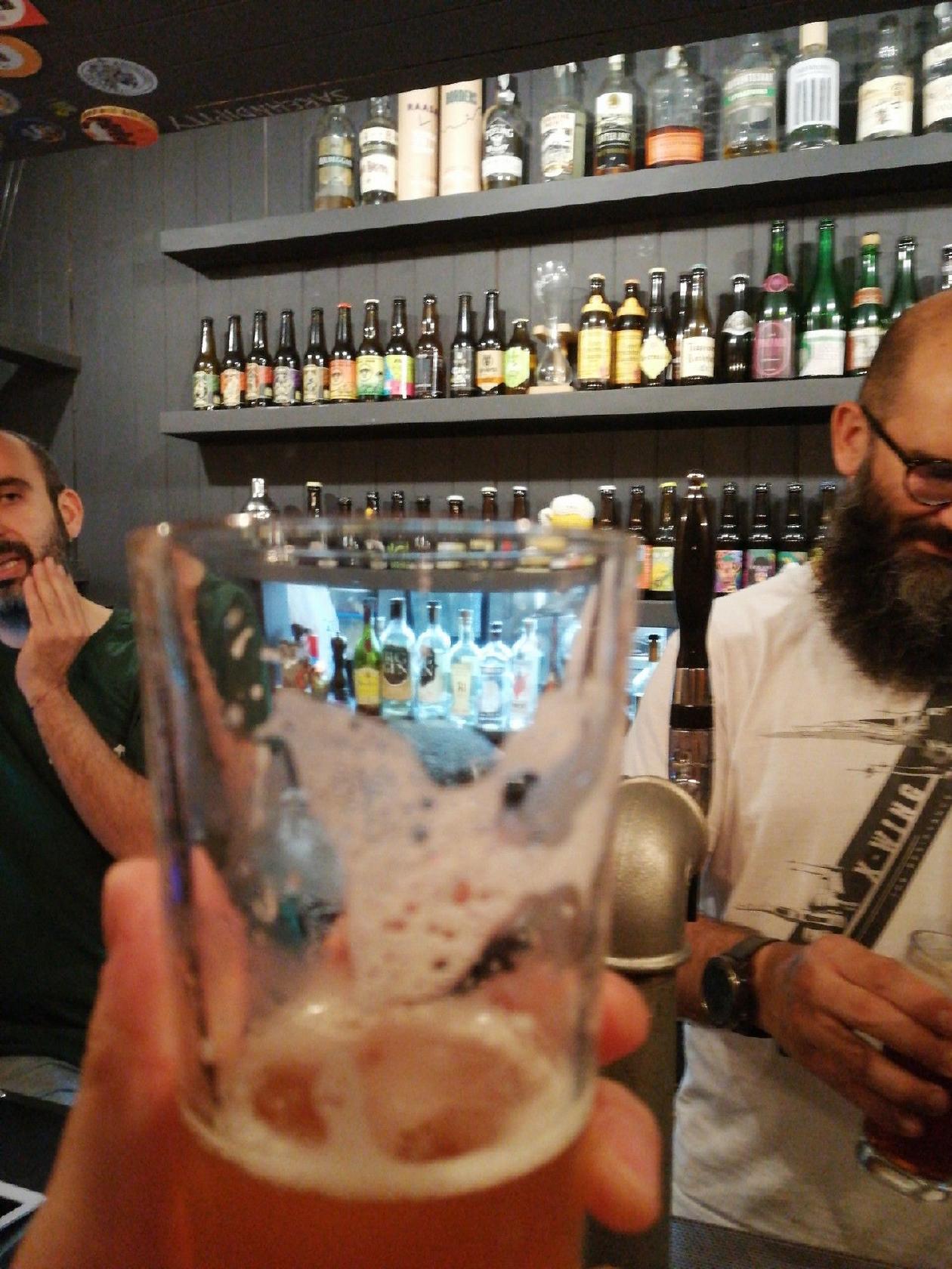 Sikaru Beerstro