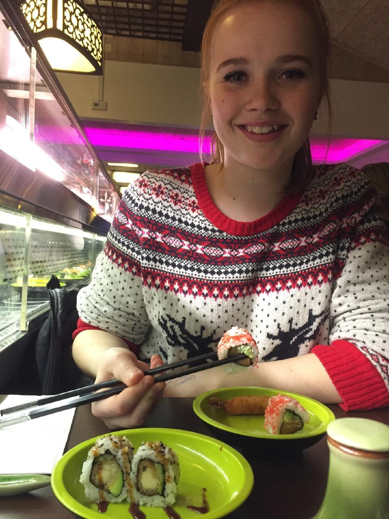 Oyisi Running Sushi & Wok