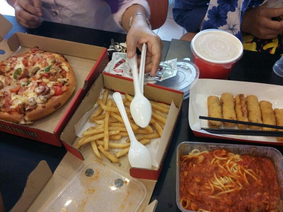 Pizza Hut Delivery Vantage Point