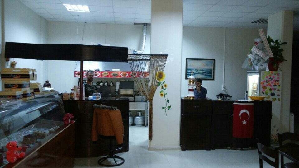 Melis Cafe & Restaurant