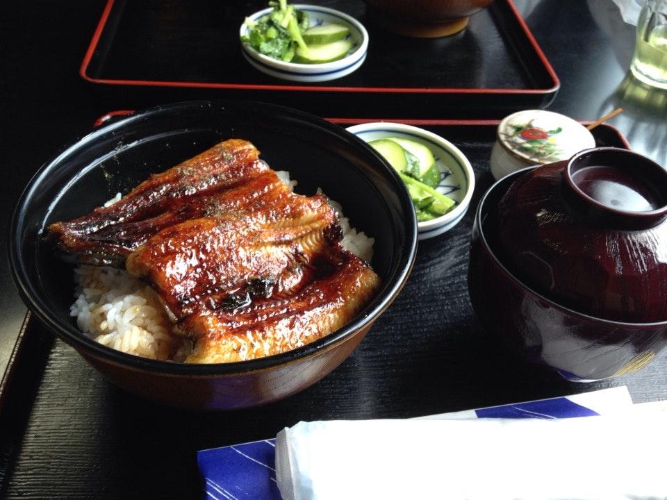 よしなり