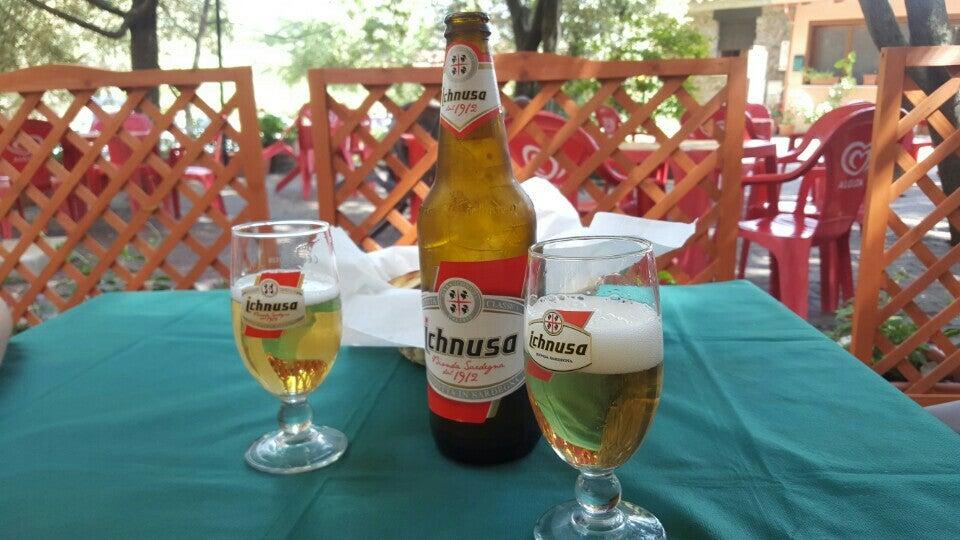 Trattoria Grotte Is Zuddas