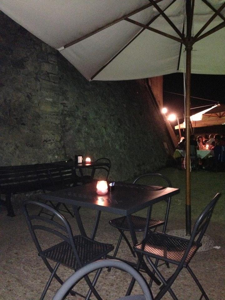 Osteria bar Magenta 7