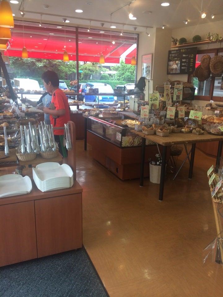 うちだパン 中央本店