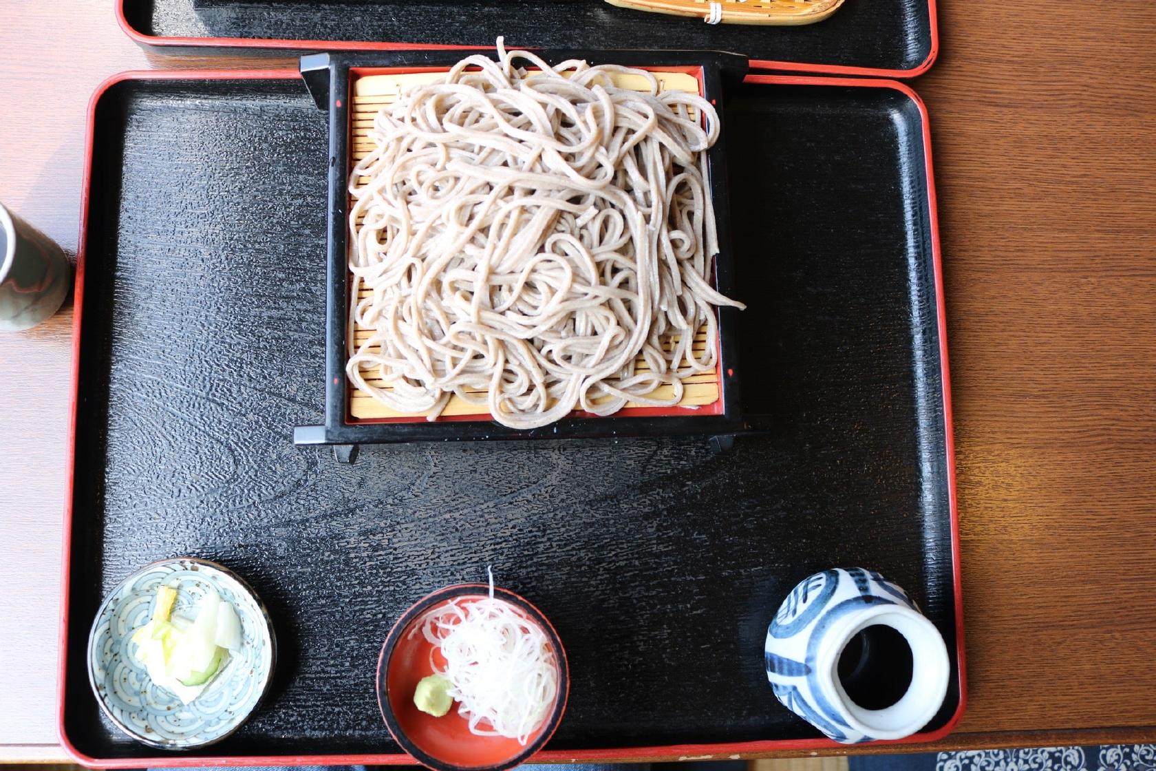 石臼挽き手打ちそば おおみ