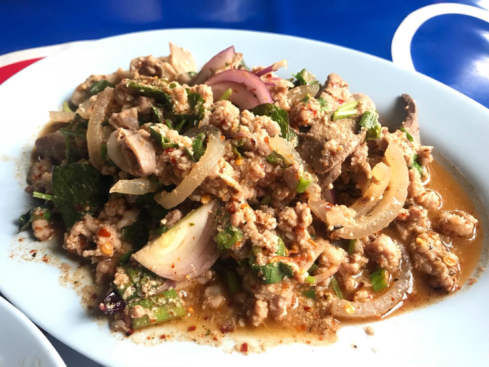 ร้านสองพี่น้องคอหมูย่าง