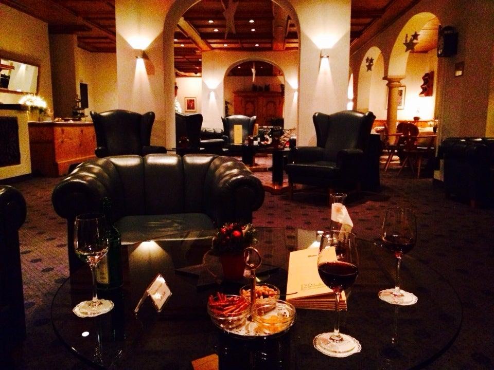 Bar & Lounge Laaxerhof