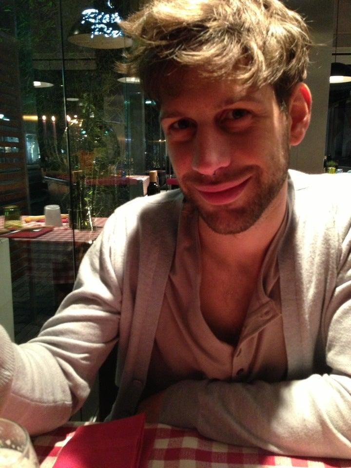 Marü Restaurant & Oyster Bar