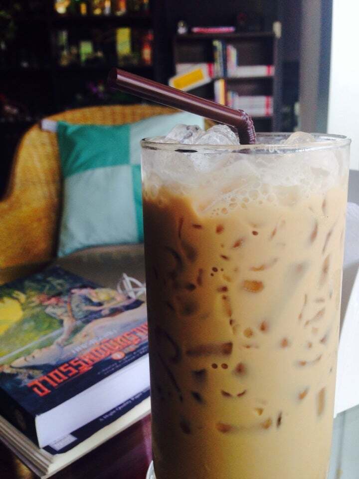 ร้านกาแฟบ้านพี่ต้อย