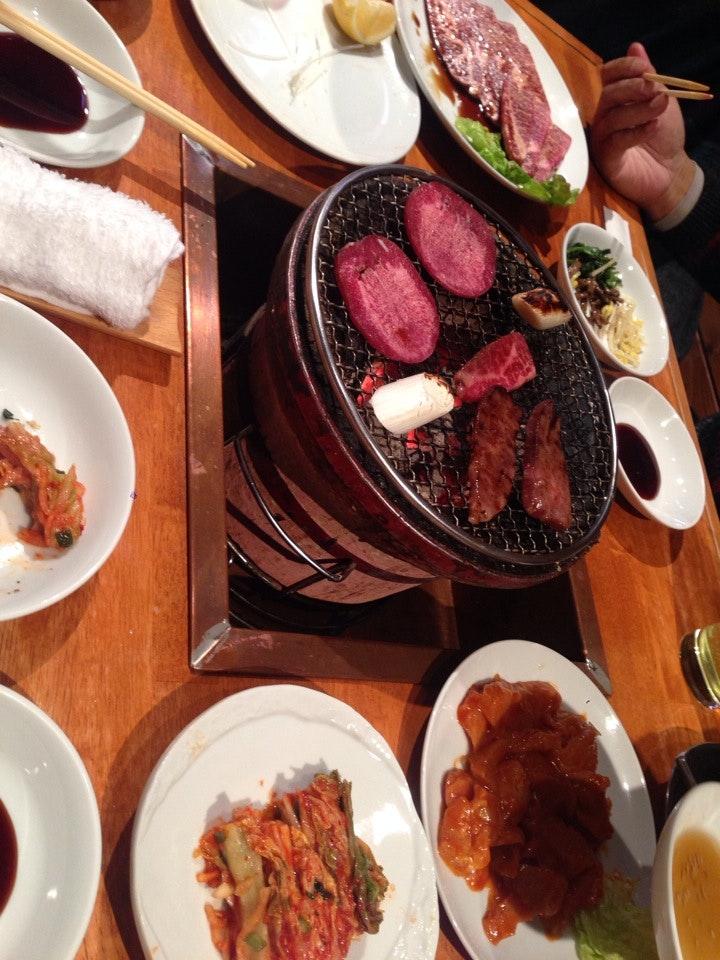炭火焼肉モリモリ