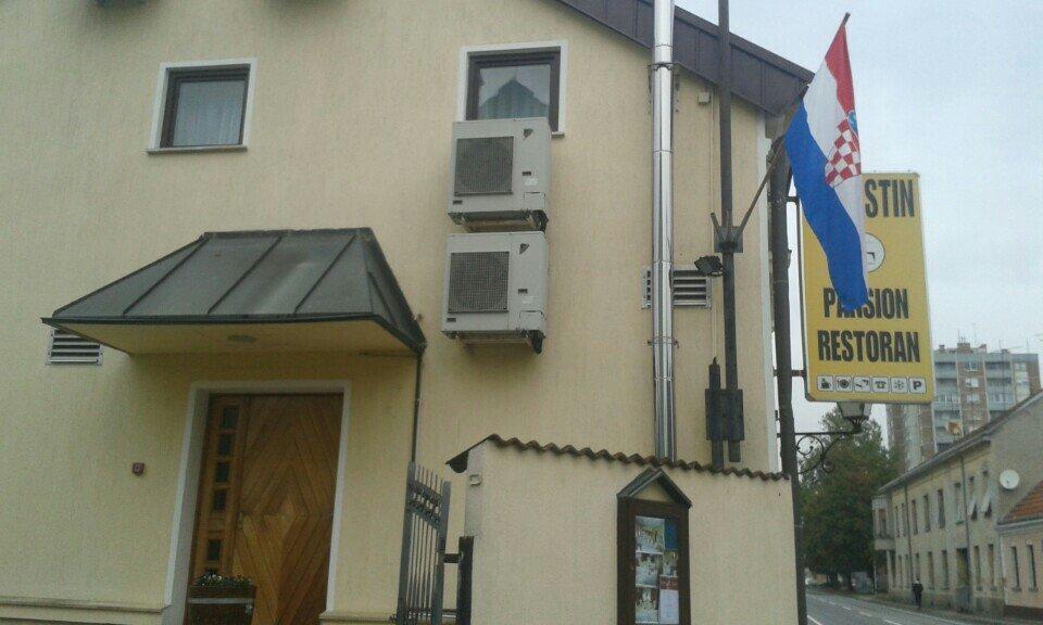 Garestin - Pansion i Restaurant