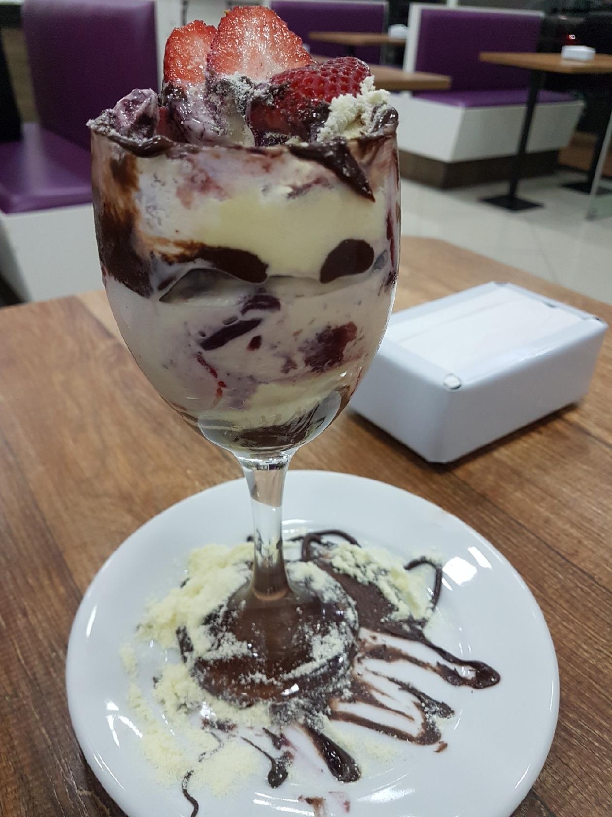 Delicias do Açai